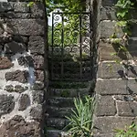 D'hotes Et Du Tapissier 4*