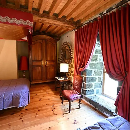 Gasthuis D'hotes Et Du Tapissier Polignac (Haute-Loire)