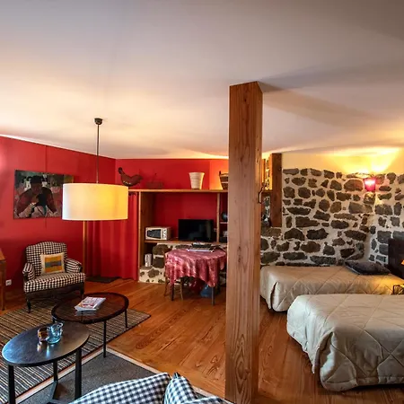 D'hotes Et Du Tapissier 4* Polignac (Haute-Loire)