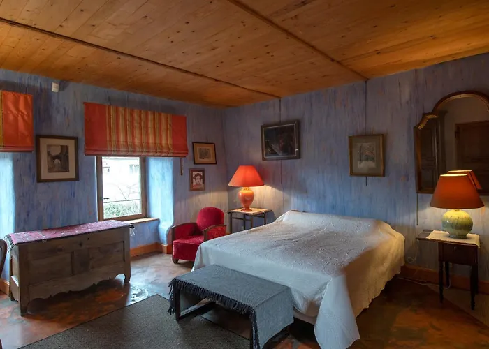 D'hotes Et Du Tapissier Гостевой дом Polignac (Haute-Loire)